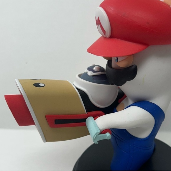 Mario + Rabbids Kingdom Battle - Rabbid Mario Figure 🔫🥸 - Picture 12 of 14